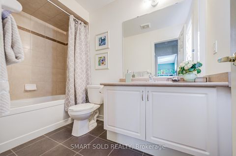 Photo 35 at 365 Golden Orchard Road, Patterson, Vaughan