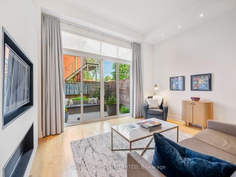 Photo 7 at 10A Cecil Street, Chinatown, Toronto