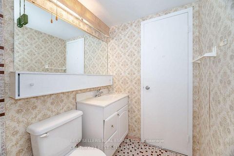 Photo 9 at 306 - 151 La Rose Avenue, Humber Heights, Toronto