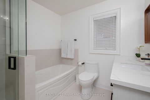 Photo 19 at 45 Deevale Road, CFB, Toronto