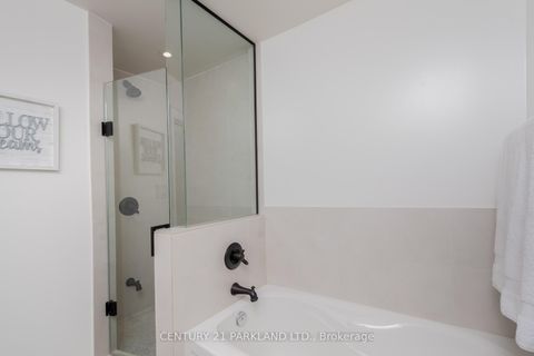 Photo 20 at 45 Deevale Road, CFB, Toronto
