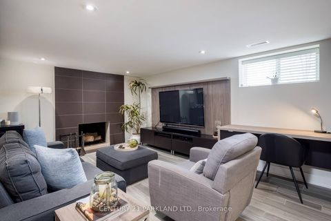 Photo 28 at 45 Deevale Road, CFB, Toronto