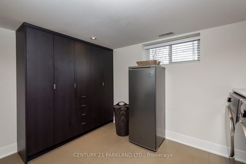 Photo 35 at 45 Deevale Road, CFB, Toronto