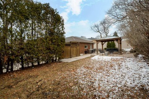 Photo 40 at 45 Deevale Road, CFB, Toronto