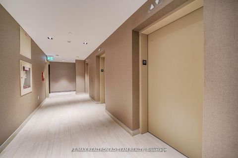 Photo 6 at 2003 - 38 Honeycrisp Crescent, Vaughan Corporate Centre, Vaughan