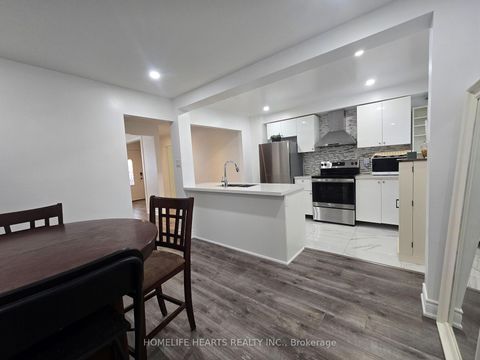 Photo 13 at 4 - 1021 Midland Avenue, Eglinton East, Toronto