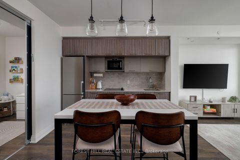 Photo 12 at 701 - 4800 Highway 7 Road, East Woodbridge, Vaughan