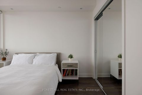 Photo 24 at 701 - 4800 Highway 7 Road, East Woodbridge, Vaughan