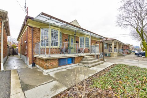 Photo 1 at 382 Hillmount Avenue, Glen Park, Toronto
