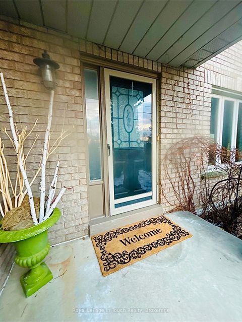 Photo 1 at 153 Ferndale Drive S, Ardagh, Barrie