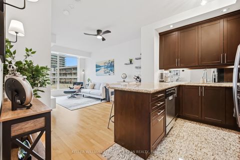 Photo 3 at 522 - 628 Fleet Street, Niagara, Toronto