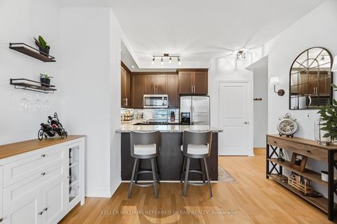 Photo 7 at 522 - 628 Fleet Street, Niagara, Toronto