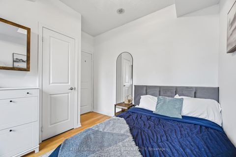 Photo 14 at 522 - 628 Fleet Street, Niagara, Toronto