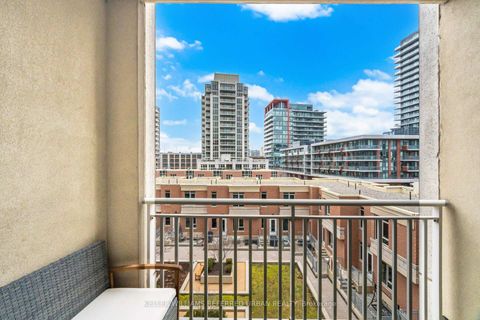 Photo 16 at 522 - 628 Fleet Street, Niagara, Toronto