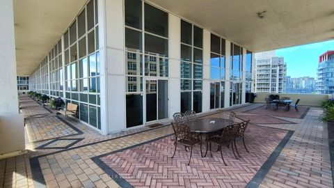 Photo 26 at 522 - 628 Fleet Street, Niagara, Toronto