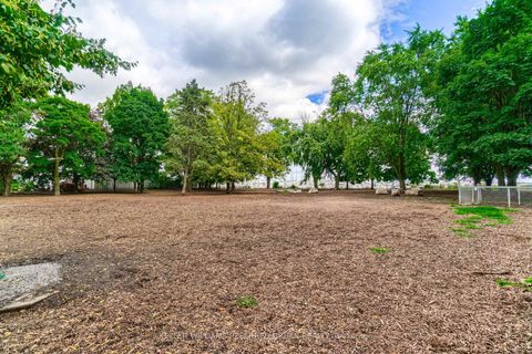 Photo 33 at 522 - 628 Fleet Street, Niagara, Toronto