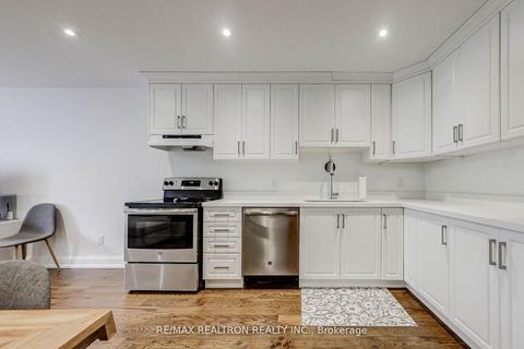 Photo 11 at 1924 Danforth Avenue, Danforth, Toronto