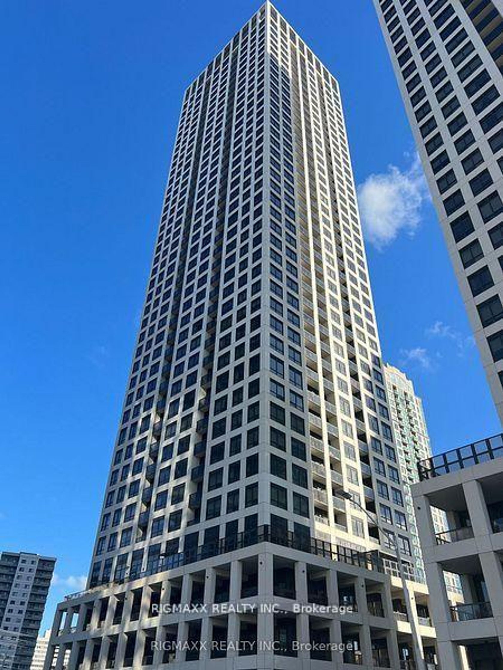 1811 - 30 Elm Drive W, Fairview, Mississauga 