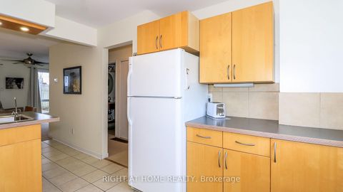 Photo 3 at 23 - 52 Adelade Street, Allandale, Barrie