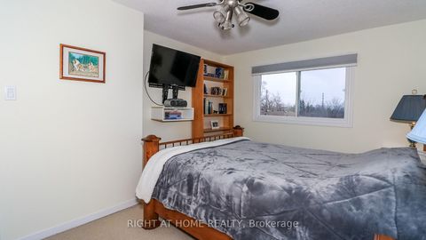 Photo 15 at 23 - 52 Adelade Street, Allandale, Barrie