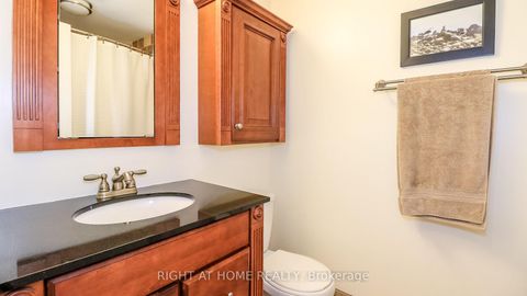 Photo 17 at 23 - 52 Adelade Street, Allandale, Barrie