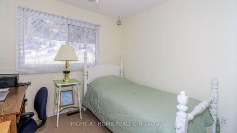 Photo 18 at 23 - 52 Adelade Street, Allandale, Barrie