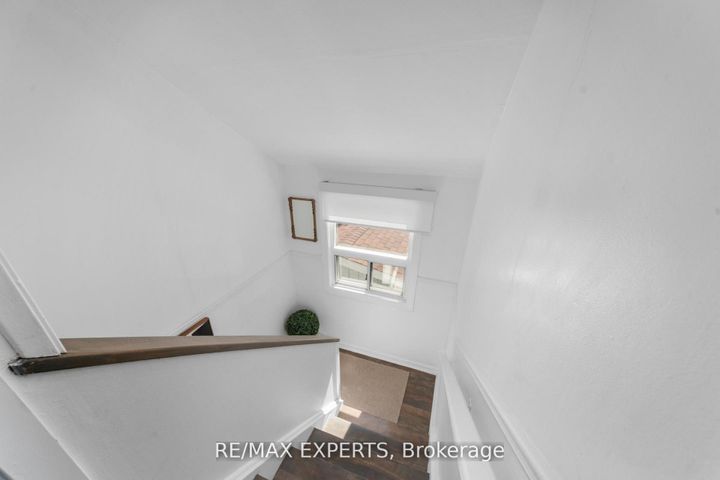 Photo 30 at 6 Mccallum Court, Queensway, Toronto