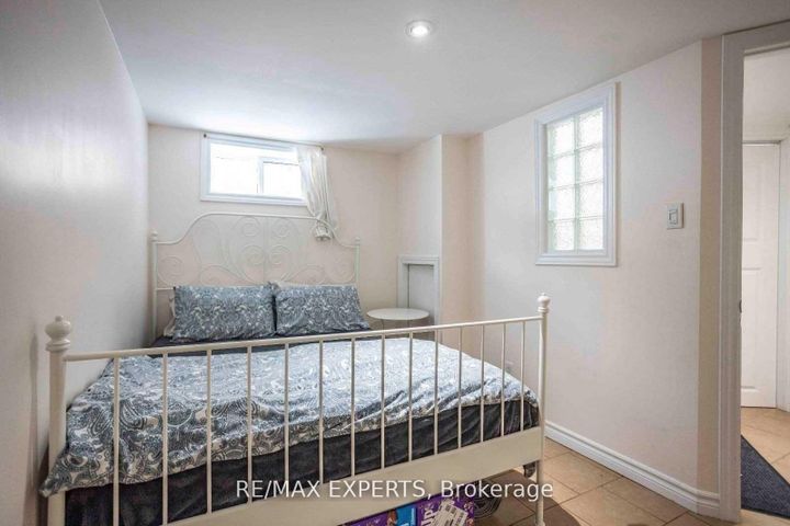 Photo 39 at 6 Mccallum Court, Queensway, Toronto