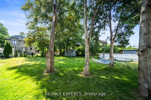 Photo 5 at 6 Mccallum Court, Queensway, Toronto