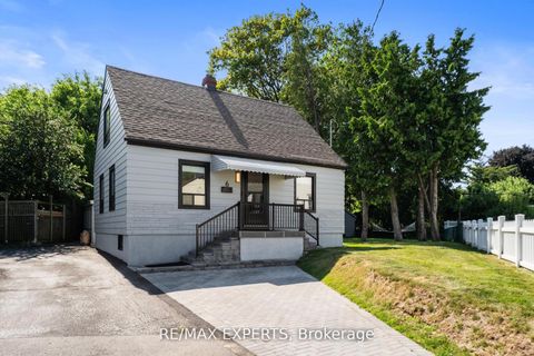 Photo 9 at 6 Mccallum Court, Queensway, Toronto