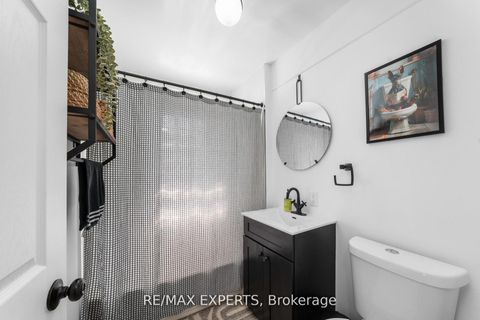 Photo 24 at 6 Mccallum Court, Queensway, Toronto