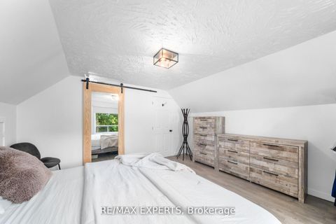 Photo 33 at 6 Mccallum Court, Queensway, Toronto