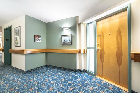 Photo 4 at 306 - 1387 Bayview Avenue, Leaside, Toronto