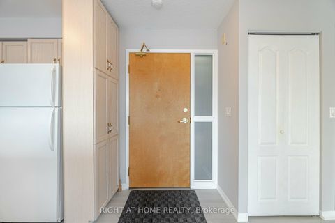 Photo 5 at 306 - 1387 Bayview Avenue, Leaside, Toronto