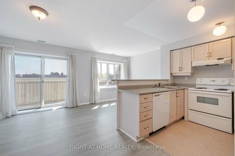 Photo 6 at 306 - 1387 Bayview Avenue, Leaside, Toronto