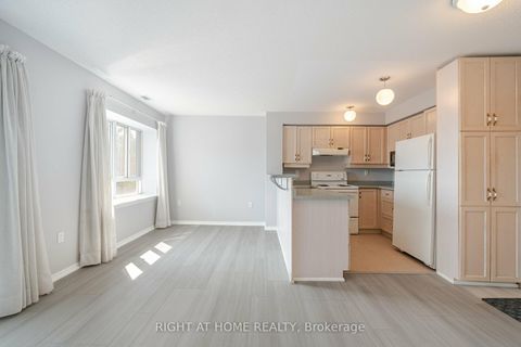 Photo 9 at 306 - 1387 Bayview Avenue, Leaside, Toronto