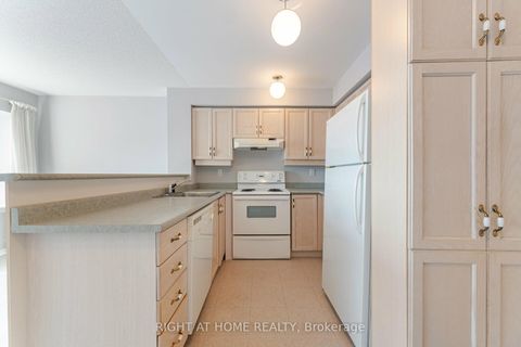 Photo 14 at 306 - 1387 Bayview Avenue, Leaside, Toronto