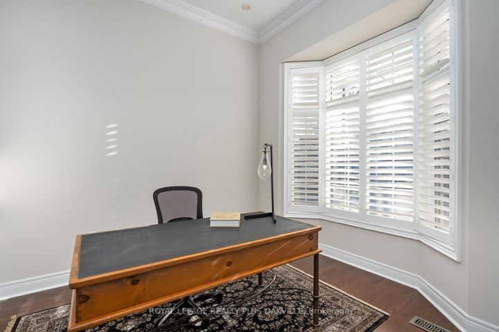 Photo 11 at 3339 Skipton Lane, BC Bronte Creek, Oakville