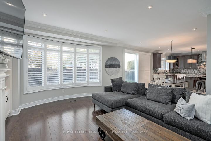 Photo 16 at 3339 Skipton Lane, BC Bronte Creek, Oakville