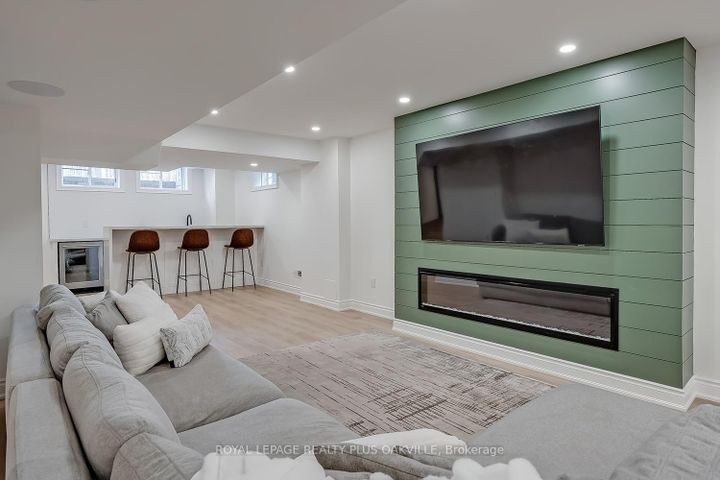 Photo 34 at 3339 Skipton Lane, BC Bronte Creek, Oakville