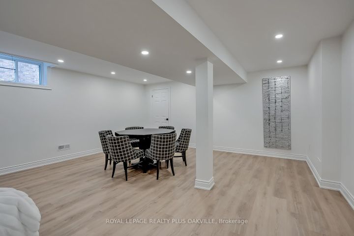 Photo 35 at 3339 Skipton Lane, BC Bronte Creek, Oakville