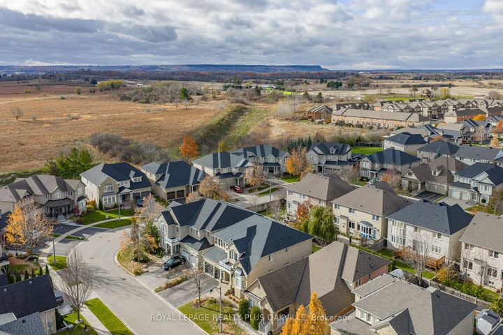 Photo 44 at 3339 Skipton Lane, BC Bronte Creek, Oakville