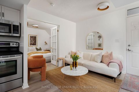 Photo 4 at 315 - 30 Western Battery Road, Niagara, Toronto