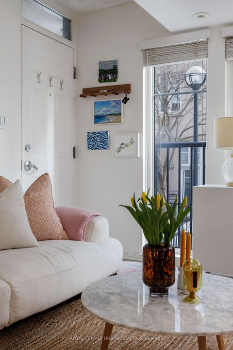 Photo 5 at 315 - 30 Western Battery Road, Niagara, Toronto