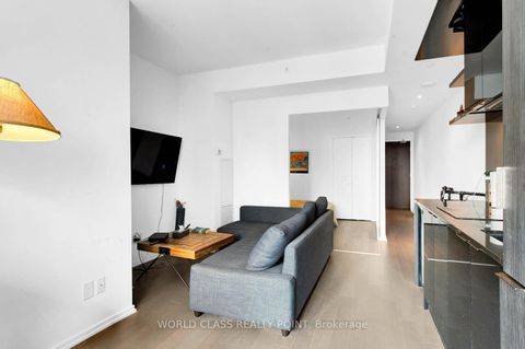 Photo 8 at 1914 - 70 Temperance Street, Bay Street Corridor, Toronto