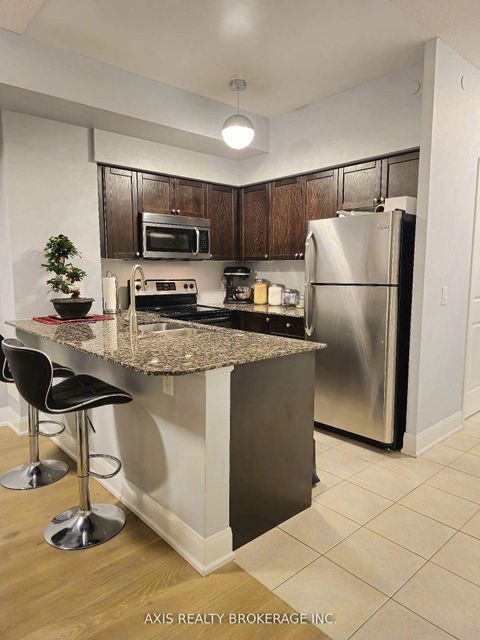 Photo 5 at 321 - 4700 Highway 7, East Woodbridge, Vaughan