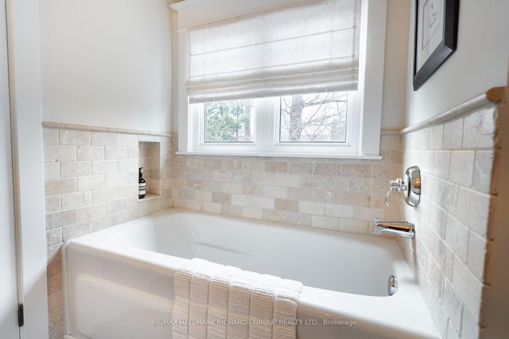 Photo 19 at 152 Hammersmith Avenue, The Beaches, Toronto