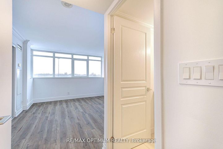Photo 16 at 416 - 185 Legion Road N, Mimico, Toronto