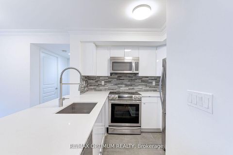 Photo 14 at 416 - 185 Legion Road N, Mimico, Toronto