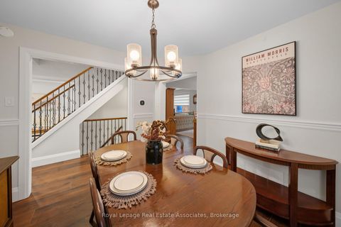 Photo 15 at 4516 Gullfoot Circle, Hurontario, Mississauga